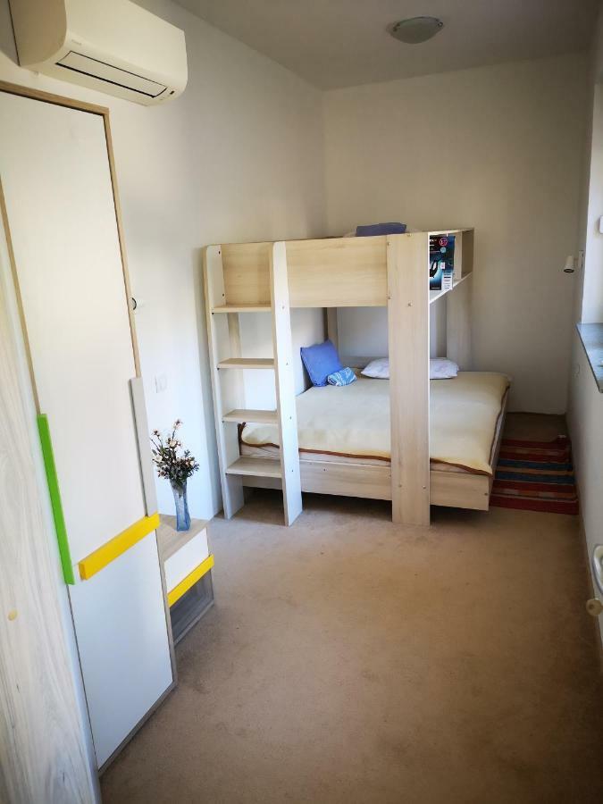 Holiday House Maretta - Apartment No 1 ลูโคโวชูการ์เย ภายนอก รูปภาพ
